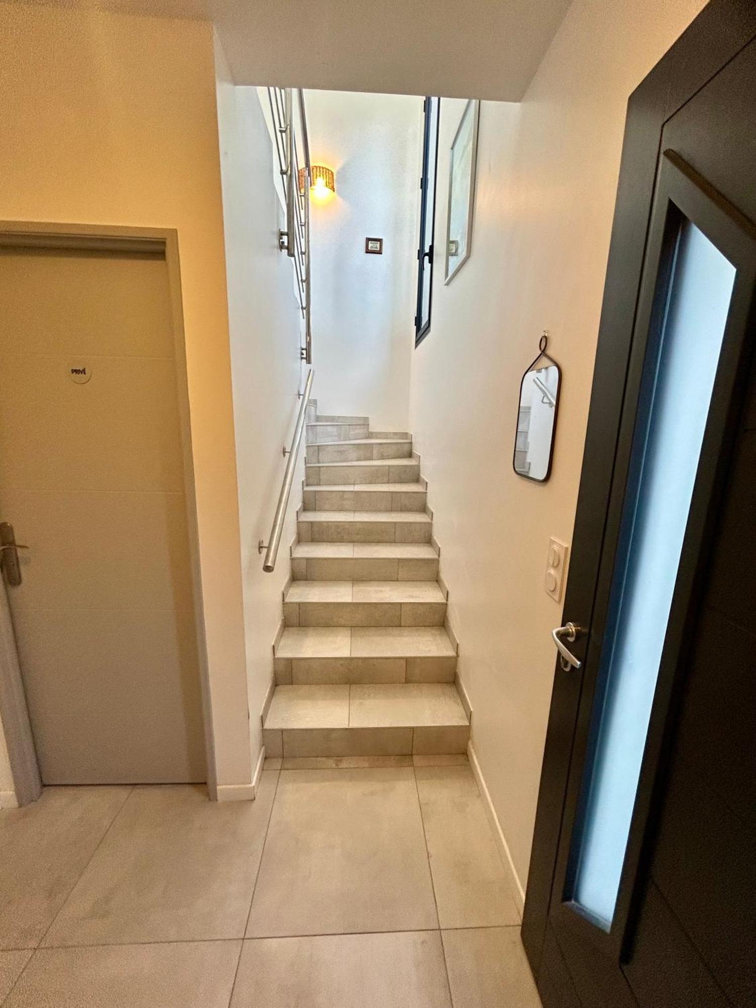 Appartement Luxe Le Levant อิแยร์ ภายนอก รูปภาพ