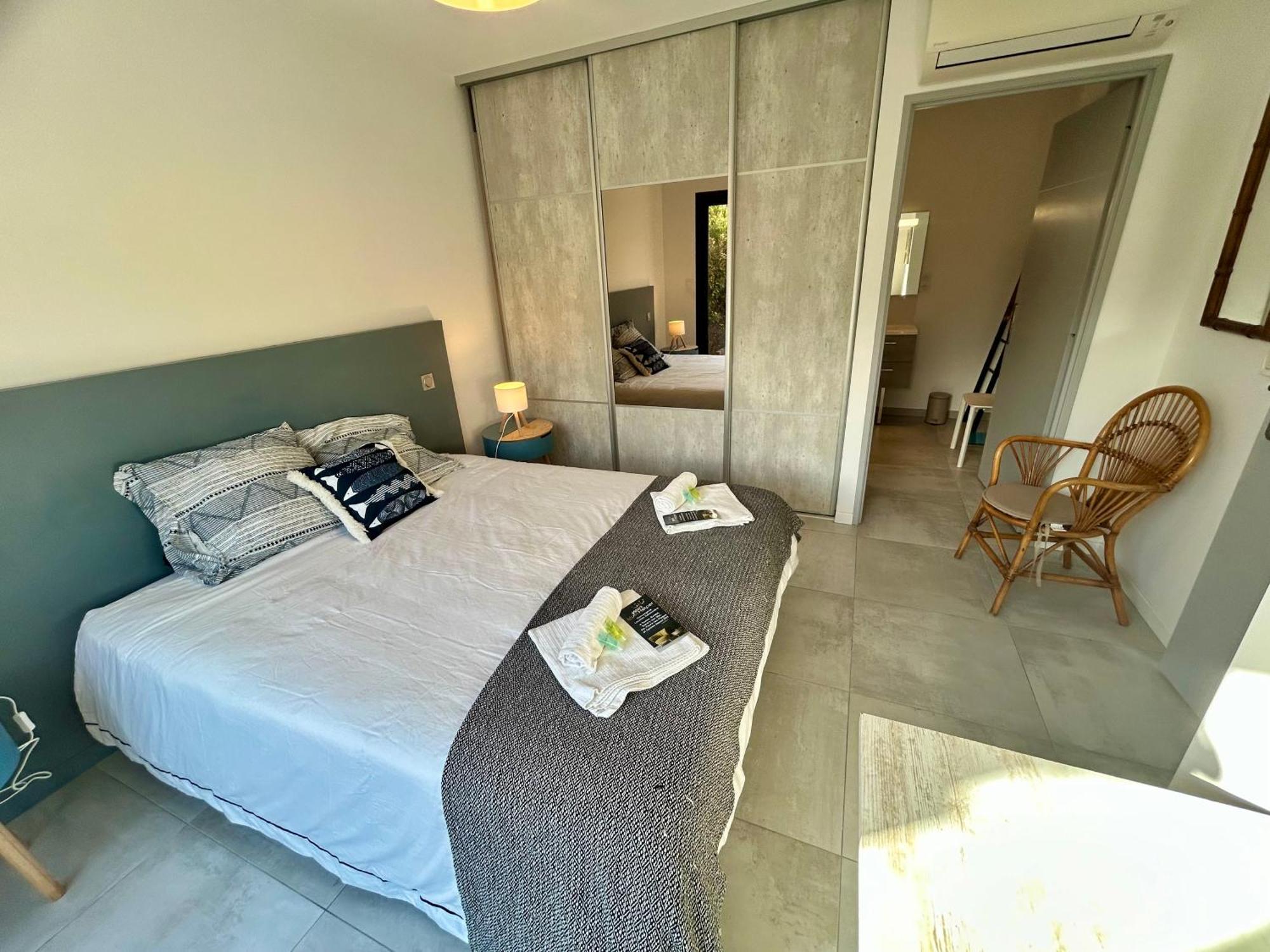 Appartement Luxe Le Levant อิแยร์ ภายนอก รูปภาพ