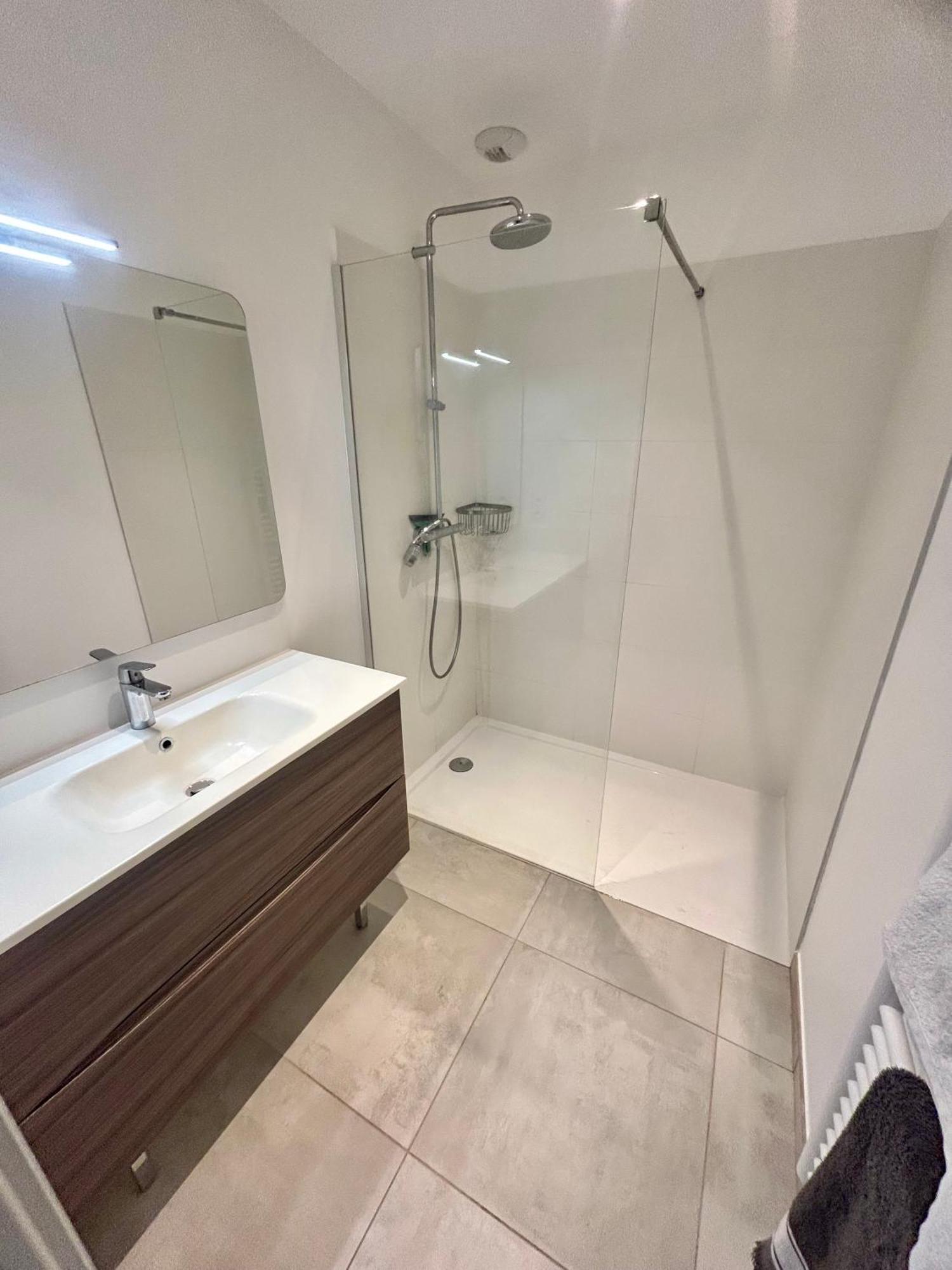 Appartement Luxe Le Levant อิแยร์ ภายนอก รูปภาพ